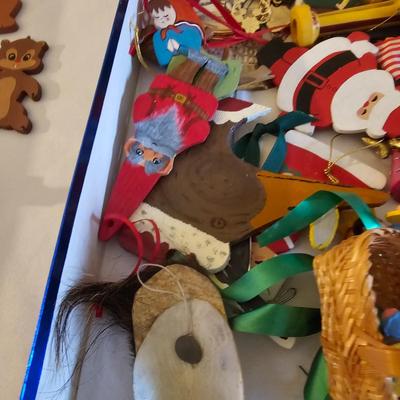 Mega Ornament Assortment  (L-JS)