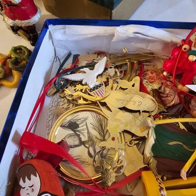 Mega Ornament Assortment  (L-JS)
