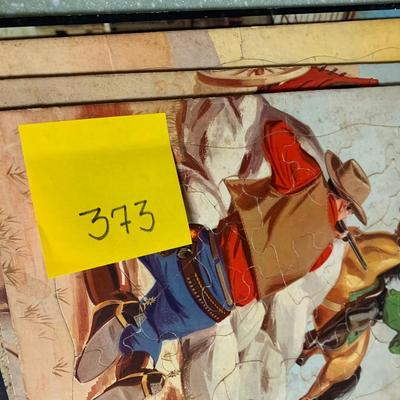 Large Vintage Childrens Westerns Puzzles Whitman Gunsmoke Fairchild Rangers Pony Express Stagecoach