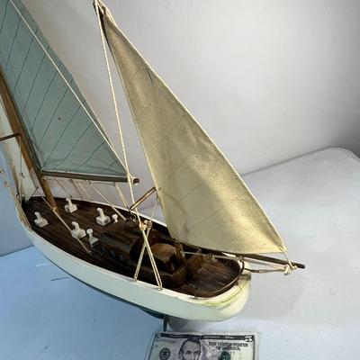 WOODEN MODEL CUTTER SAILBOAT