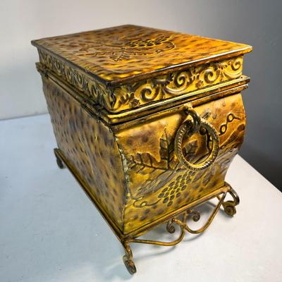 OLD WORLD STYLE BOMBAY SHAPED METAL CHEST