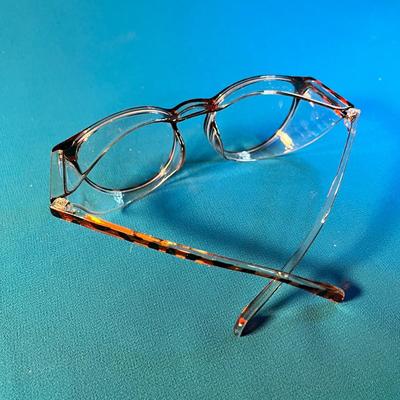 HIGH QUALITY WUOERR PROTECTIVE GLASSES w/ BOX, BAG