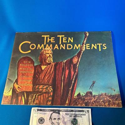 "THE TEN COMMANDMENTS" MOVIE PROMOTIONAL BOOKLET FULL COLOR