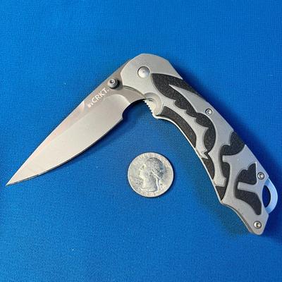 CRKT MOXIE 1102 POCKET KNIFE w/ 3" BLADE EXTRA NICE CONDITION