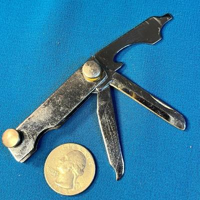 POCKET MULTI-TOOL: FILE, BOTTLE OPENER, SCREWDRIVER, BLADE