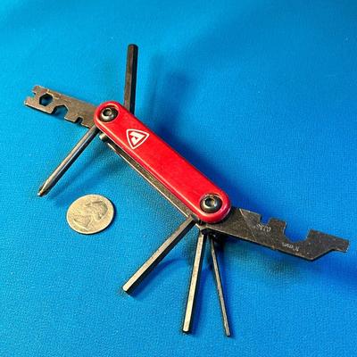 SPECIALTY AVENIR BICYCLE MULTI-TOOL