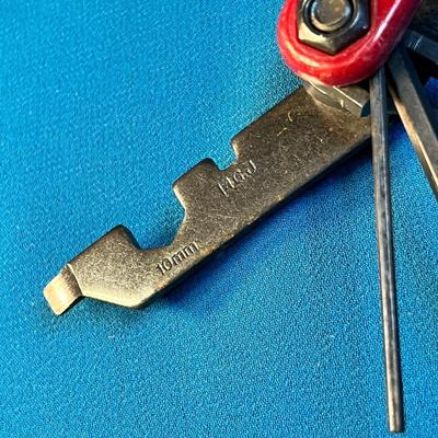 SPECIALTY AVENIR BICYCLE MULTI-TOOL