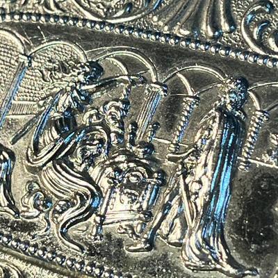 EMBOSSED METAL FANCY BOX LID w/KING, COURT SCENE