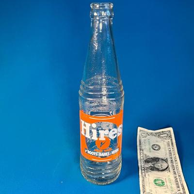 VINTAGE HIRES ROOT BEER BOTTLE "MADE WITH ROOTS, BARKS, HERBS"