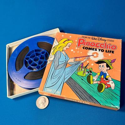 VINTAGE 8MM FILM WALT DISNEY STUDIO "PINOCCHIO COMES TO LIFE" IN ORIGINAL BOX