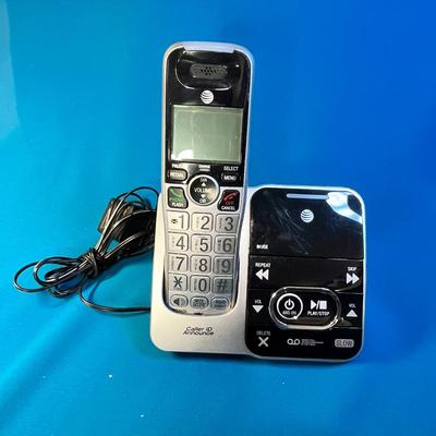 CORDLESS LANDLINE TELEPHONE: CALLER ID, MESSAGE MACINE