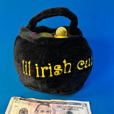 VELVETEEN POT O' GOLD "LIL IRISH CUTIE" w/ FAUX GOLD COINS (SOME CHOCOLATE)