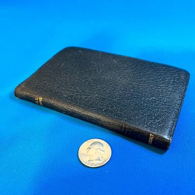 1962 LEATHER BOUND L.D.S. HYMNS BOOK w/ GILDED PAGE EDGES