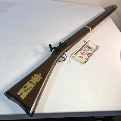TOY RIFLE "OLD BETSY" DISNEYLAND FRONTIERLAND STYLE