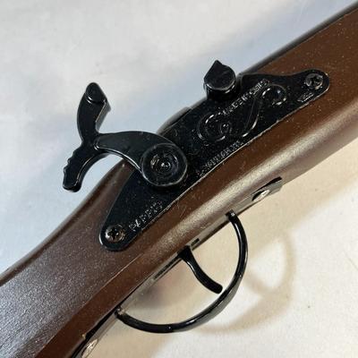 TOY RIFLE "OLD BETSY" DISNEYLAND FRONTIERLAND STYLE