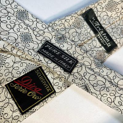 "ARISTON- TRIPOLI" SILK MEN'S NECK TIE MADE IN ITALY