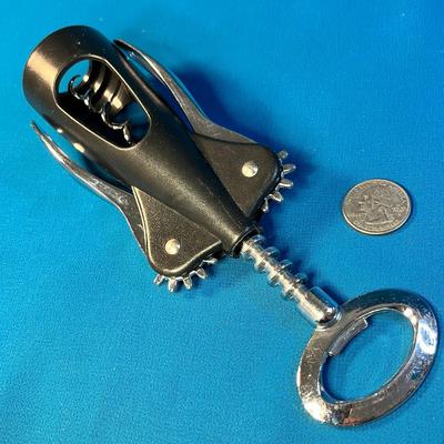 GOOD QUALITY CORK SCREW AND BOTTLE OPENER