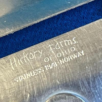 HICKORY FARMS WOOD HANDLED CHEESE SLICER