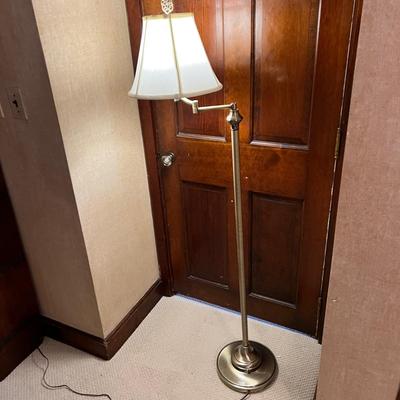 Metal Floor Lamp (UB-MK)