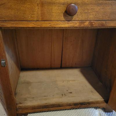 Antique Wooden Hall Table (BR-DW)