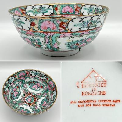 Pair (2) Porcelain Asian Decor