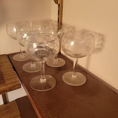 Wine Glasses, Champagne Flutes and More (BR-DW)