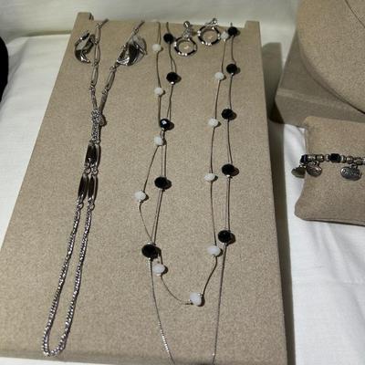 Necklace sets