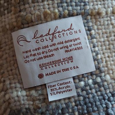 Plaid Wool Throws (UB3-BBL)