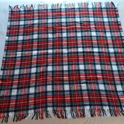 Plaid Wool Throws (UB3-BBL)
