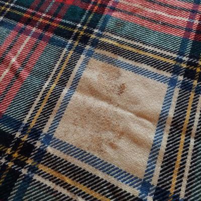 Plaid Wool Throws (UB3-BBL)