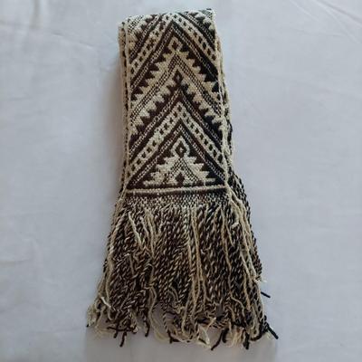 Hand Woven Blankets, Scarves and Tapestries (UB3-BBL)