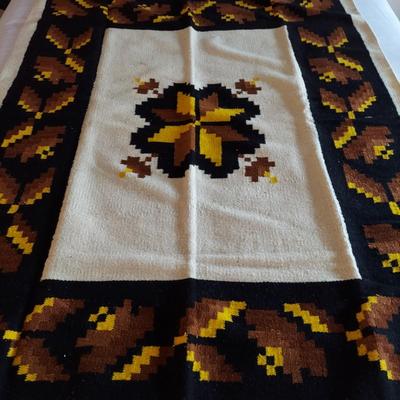 Hand Woven Blankets, Scarves and Tapestries (UB3-BBL)