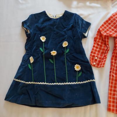 Vintage Girl's Coats and Fall Dresses (UB3-BBL)