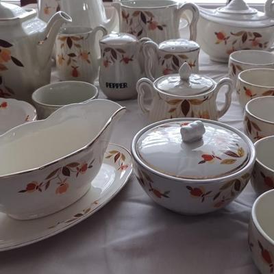 1930 Hall Autumn Leaf Pottery Set of 51