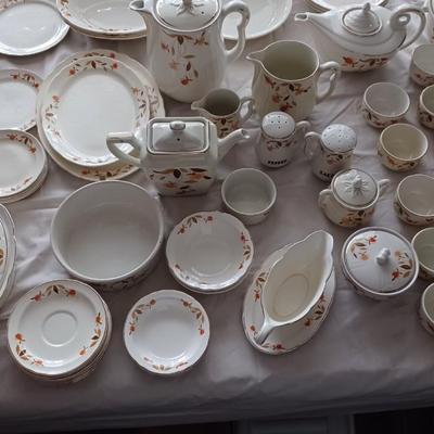 1930 Hall Autumn Leaf Pottery Set of 51