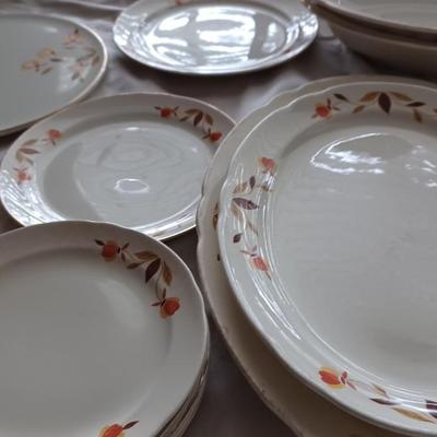 1930 Hall Autumn Leaf Pottery Set of 51