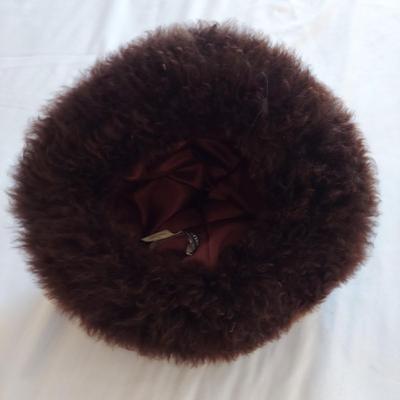 Two Fur Hats (UB3-BBL)