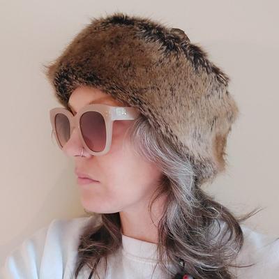 Two Fur Hats (UB3-BBL)