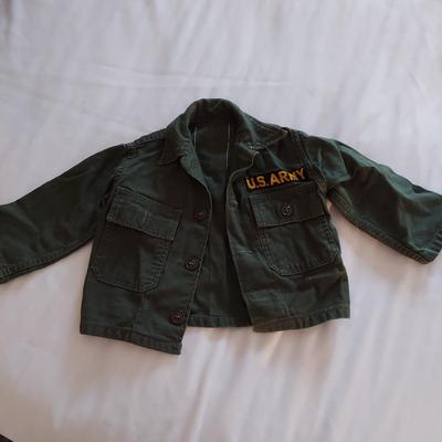 Vintage Baby Clothes and More (UB3-BBL)