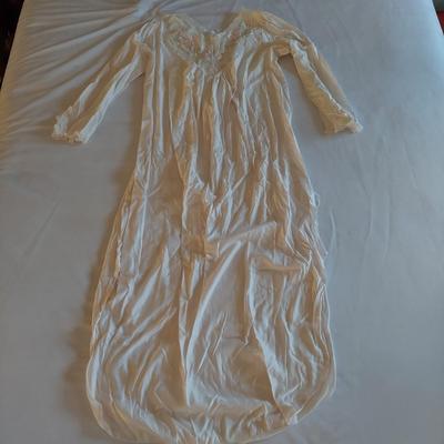 Vintage Christian Dior Nightgowns and More (UB3-BBL)