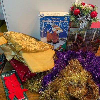 Reindeer and tablecloths
