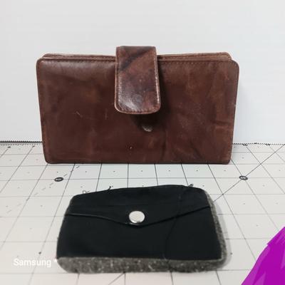 Brown Wallet & Black Coin Purse