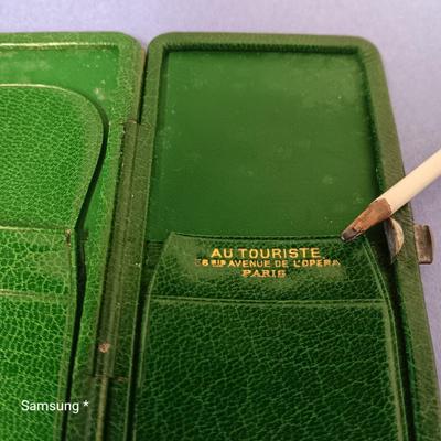 Green Vintage Pocket Keeper