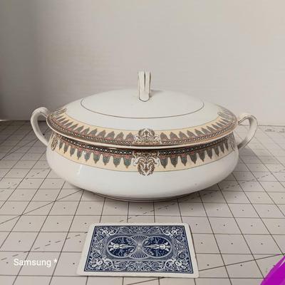 Serving Dish with Lid