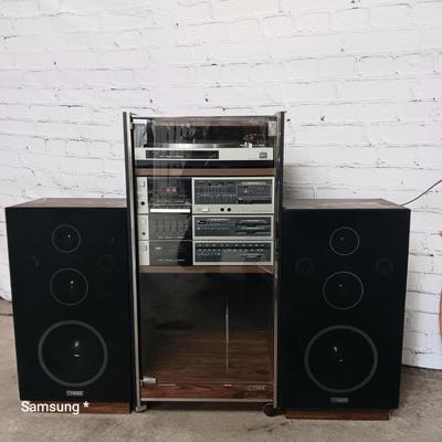Fisher Studio-Standard Record/Cassette Player with Speakers