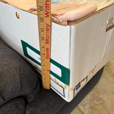 Box of pads
