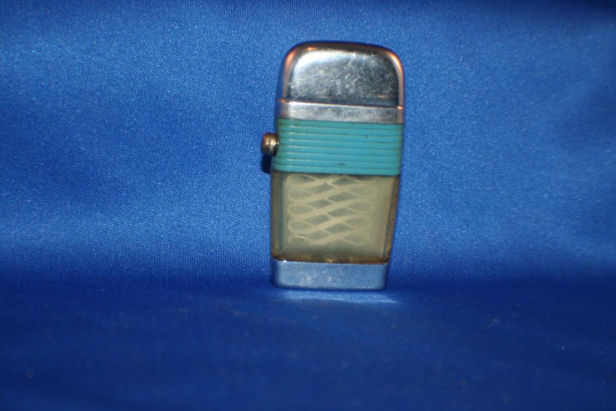 Vintage Zippo Lighter | EstateSales.org