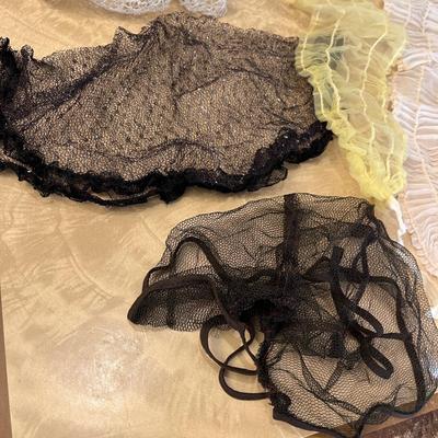 Lacy bonnets
