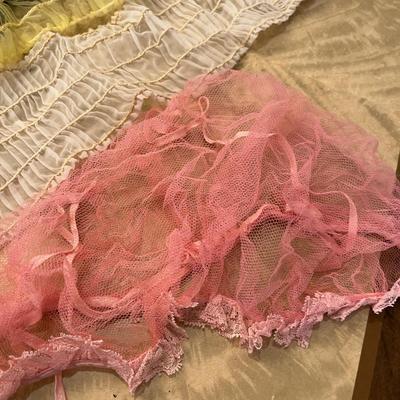 Lacy bonnets