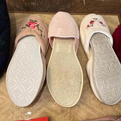 slippers